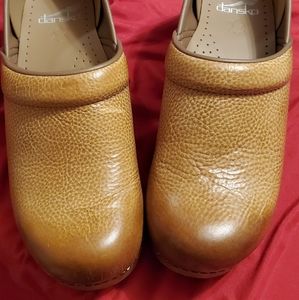 Dansko size 39